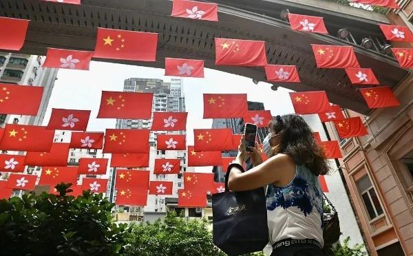 香港街头活力四溢的都市风采最新消息