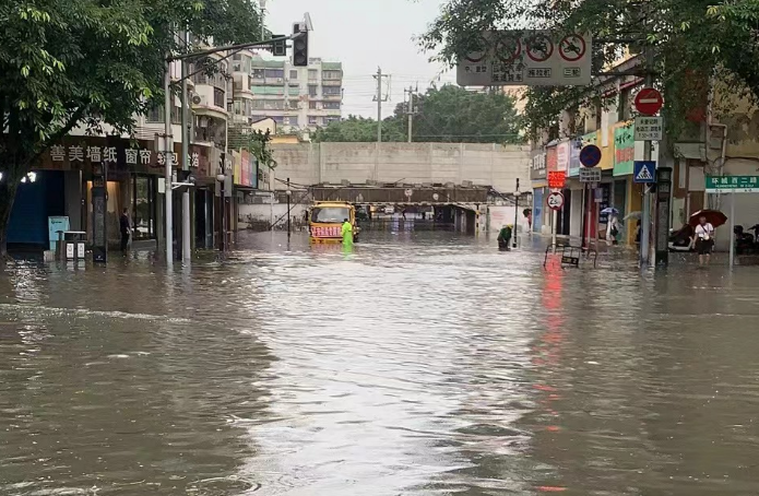 桂林大暴雨最新动态，影响与应对措施揭秘